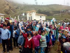 UGEL Cajamarca lleva chocolatada a niños del distrito de la Asunción