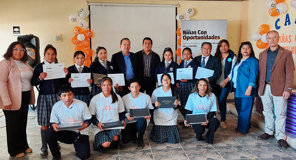 COLEGIOS GANAN CONCURSO “IDEA Y EMPRENDE” ORGANIZADO POR CARE PERU