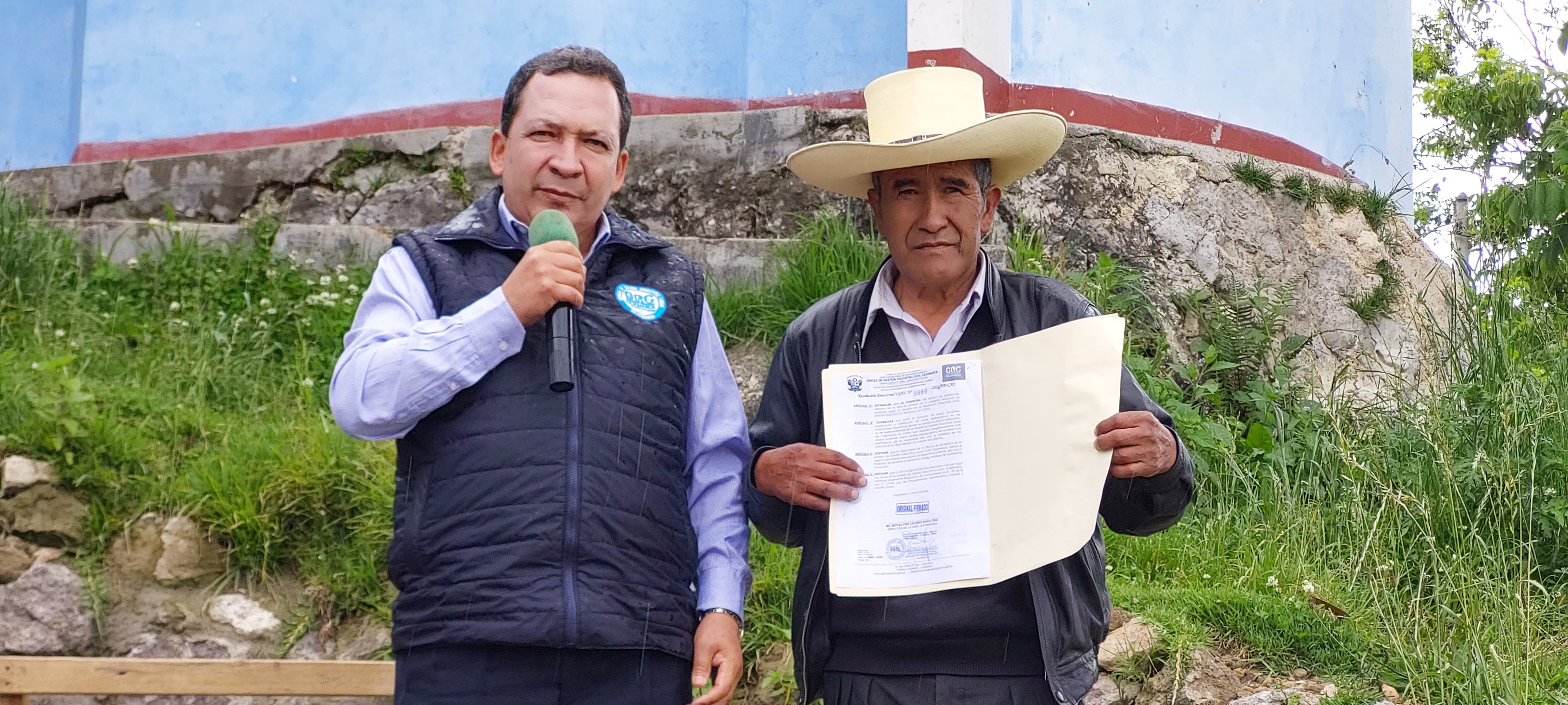 UGEL-CAJAMARCA ENTREGÓ RESOLUCIÓN DIRECTORAL A FAVOR DE LA IE N° 1584-INGENIO